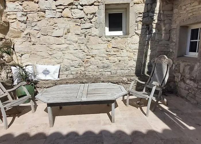Grand De Caractere 25 Personnes Piscine Ferienhaus